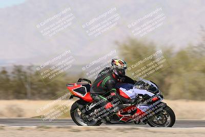 media/Dec-01-2025-Moto Forza (Mon) [[2daa91e15f]]/2-Intermediate Group/Session 3 (Turn 7 Inside Pans)/